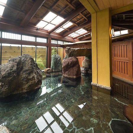 Yuraku Hotel Awara Exteriér fotografie