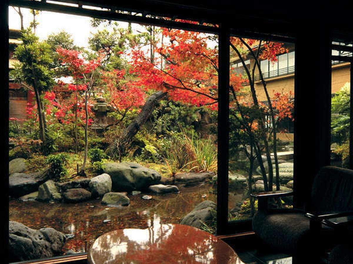 Yuraku Hotel Awara Exteriér fotografie